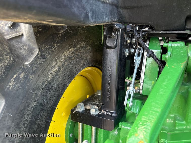 image for item YA1252 2021 John Deere 3035D  MFWD tractor