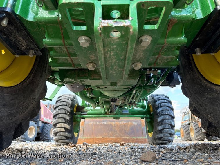 image for item YA1252 2021 John Deere 3035D  MFWD tractor