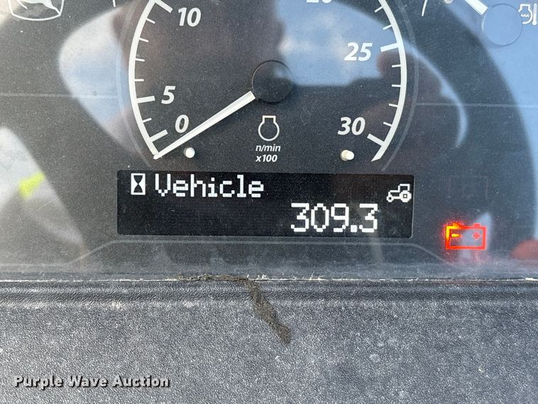 image for item YA1252 2021 John Deere 3035D  MFWD tractor