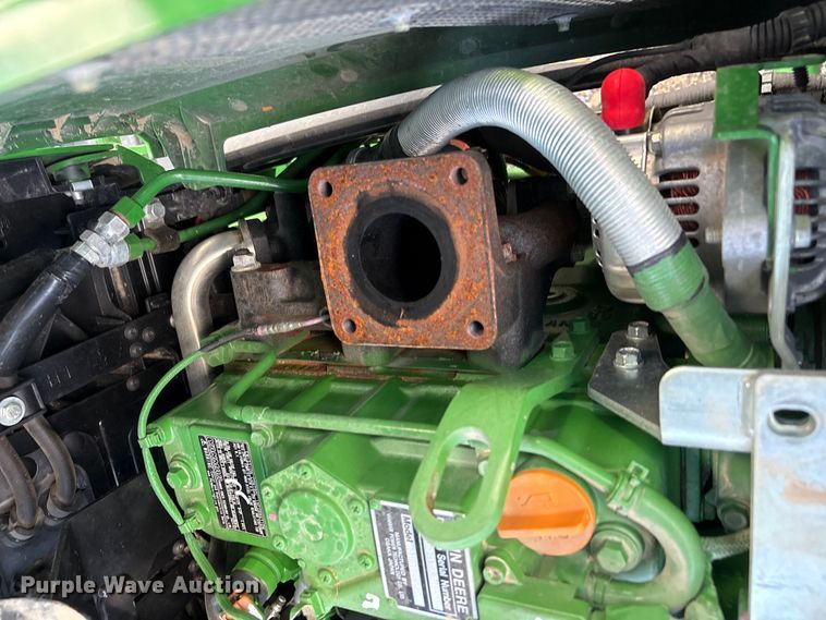 image for item YA1252 2021 John Deere 3035D  MFWD tractor