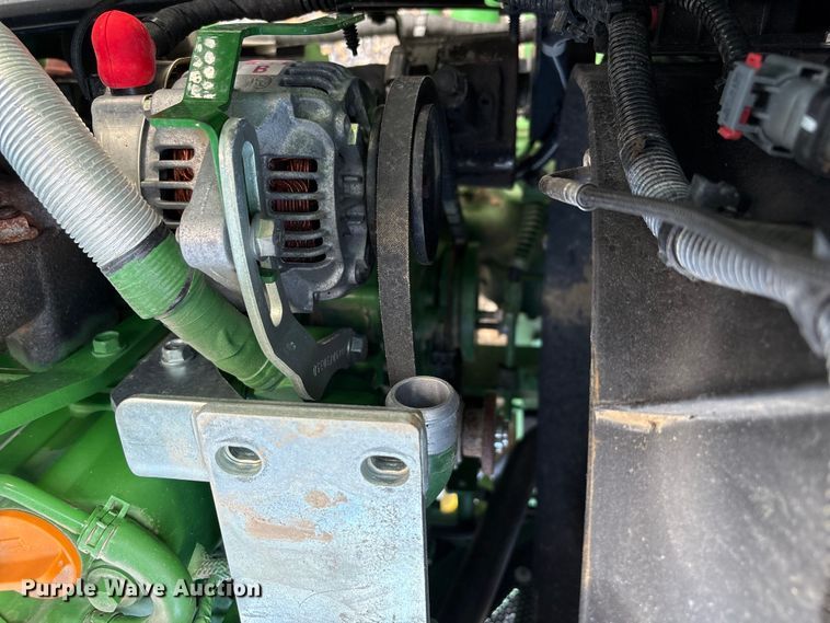 image for item YA1252 2021 John Deere 3035D  MFWD tractor