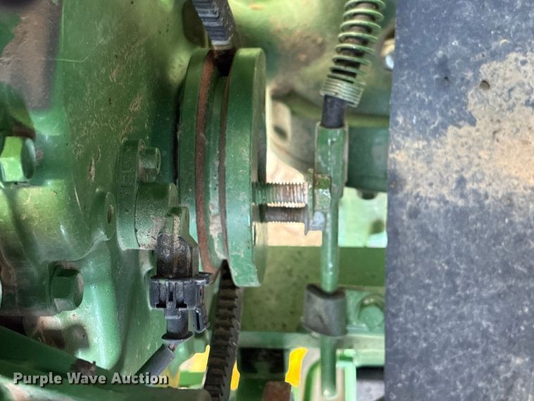 image for item YA1252 2021 John Deere 3035D  MFWD tractor