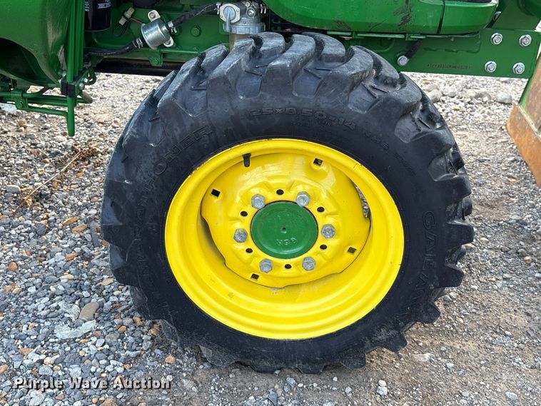 image for item YA1252 2021 John Deere 3035D  MFWD tractor