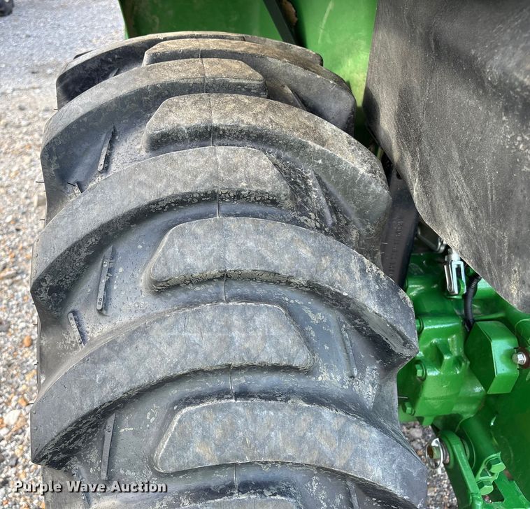 image for item YA1252 2021 John Deere 3035D  MFWD tractor