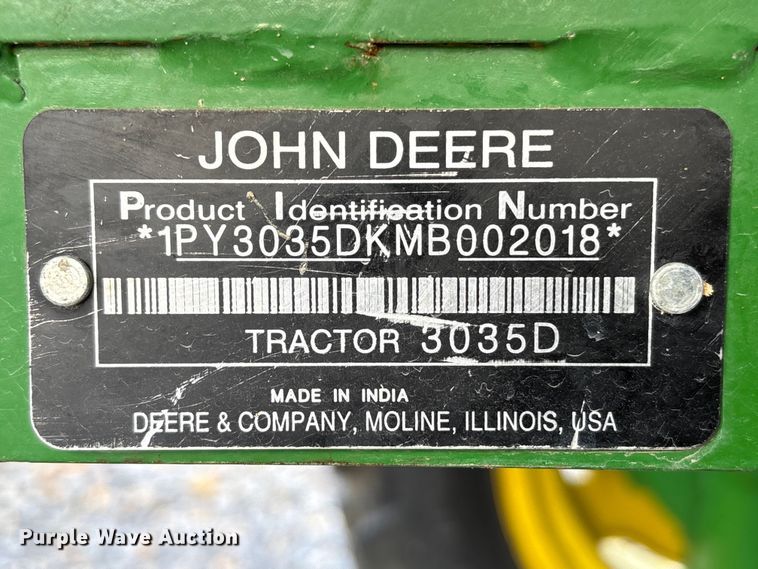 image for item YA1252 2021 John Deere 3035D  MFWD tractor