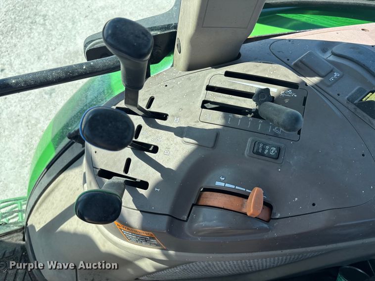 image for item YA1287 2022 John Deere 6105E MFWD tractor