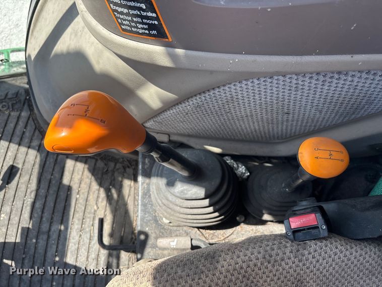 image for item YA1287 2022 John Deere 6105E MFWD tractor