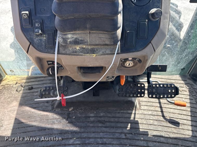 image for item YA1287 2022 John Deere 6105E MFWD tractor