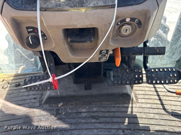 image for item YA1287 2022 John Deere 6105E MFWD tractor