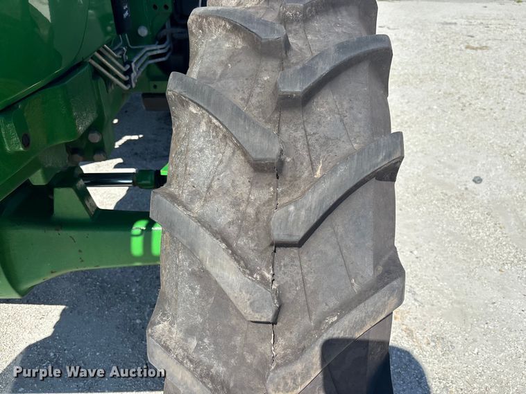 image for item YA1287 2022 John Deere 6105E MFWD tractor