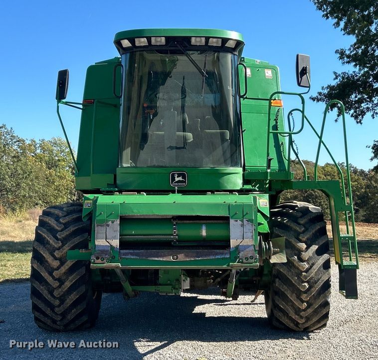 image for item YA1346 1999 John Deere 9510 Maximizer RWA combine