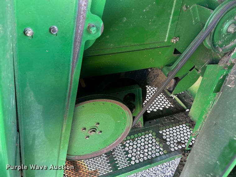 image for item YA1346 1999 John Deere 9510 Maximizer RWA combine