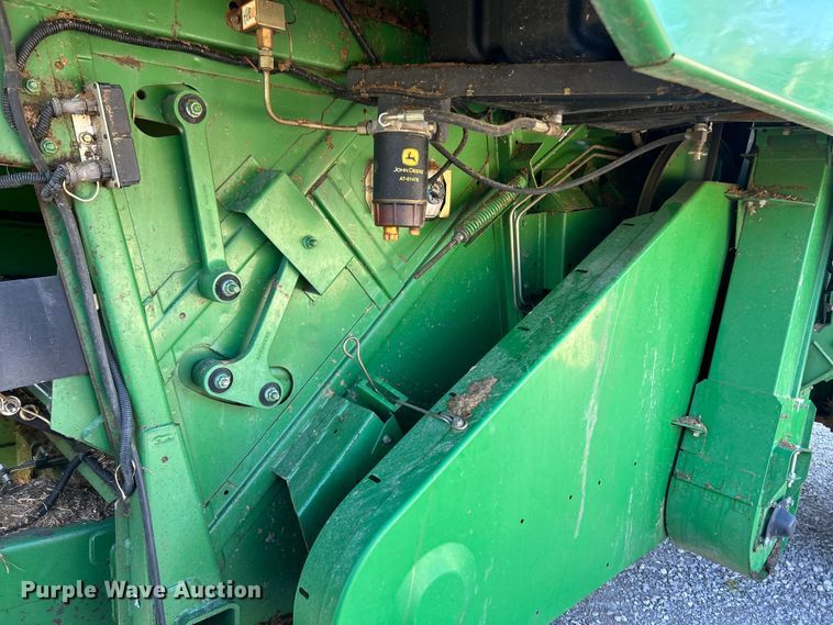 image for item YA1346 1999 John Deere 9510 Maximizer RWA combine