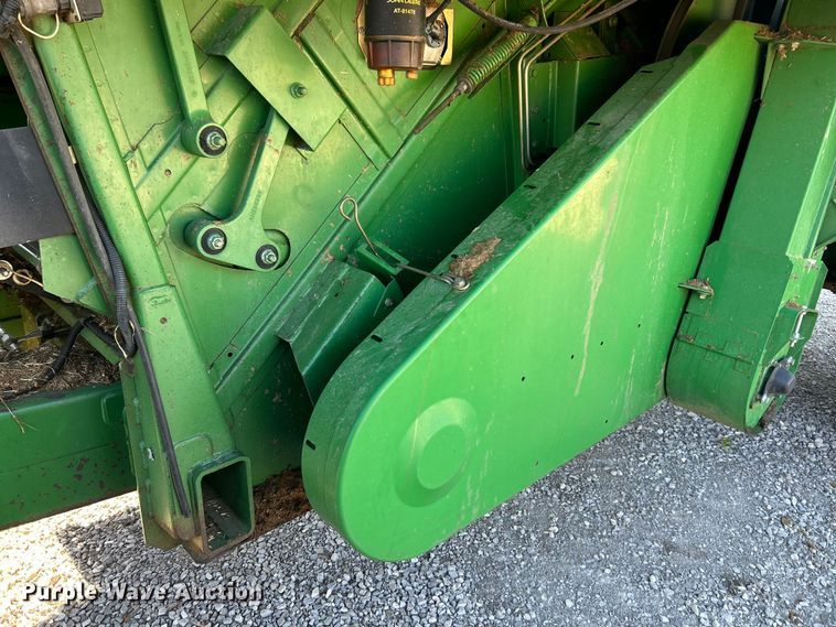 image for item YA1346 1999 John Deere 9510 Maximizer RWA combine