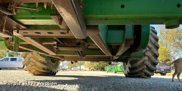 image for item YA1346 1999 John Deere 9510 Maximizer RWA combine