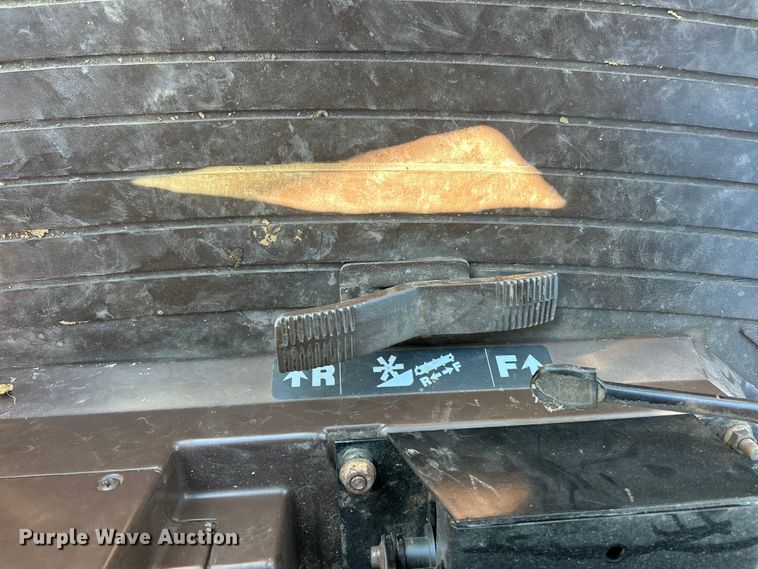 image for item YA1346 1999 John Deere 9510 Maximizer RWA combine