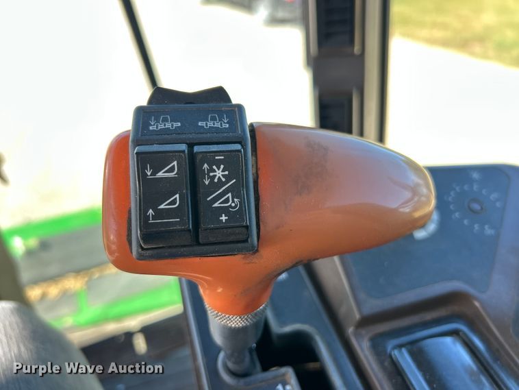 image for item YA1346 1999 John Deere 9510 Maximizer RWA combine