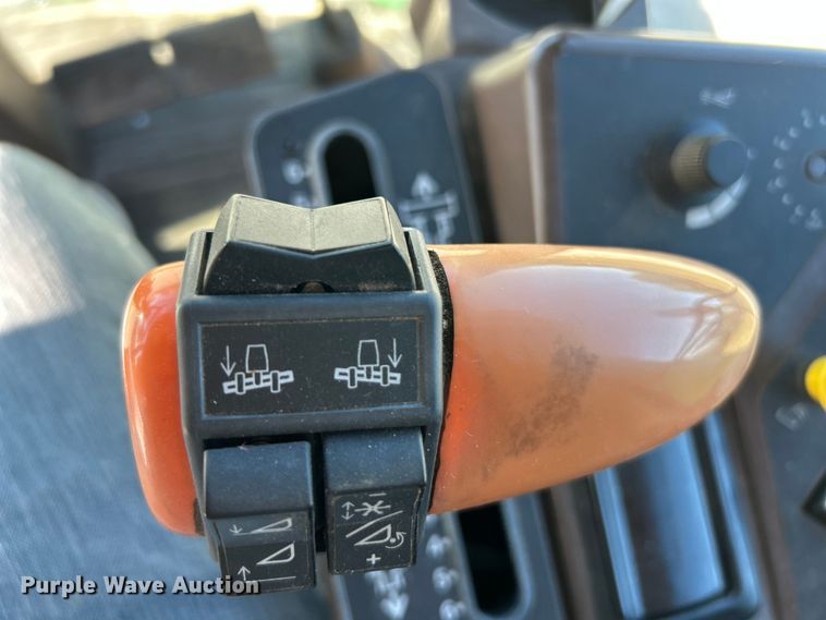 image for item YA1346 1999 John Deere 9510 Maximizer RWA combine