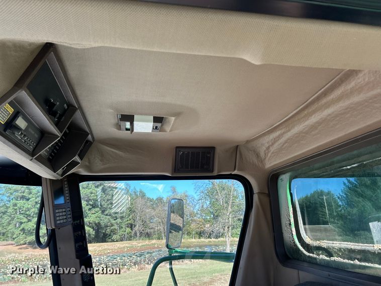 image for item YA1346 1999 John Deere 9510 Maximizer RWA combine