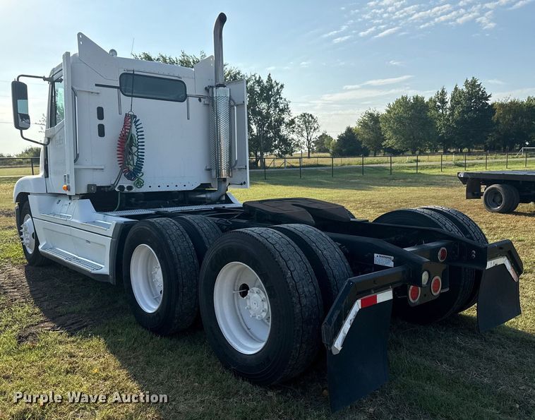 image for item DJ7766 2002 Freightliner Century Class semi truck