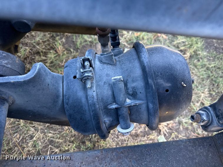 image for item DJ7766 2002 Freightliner Century Class semi truck