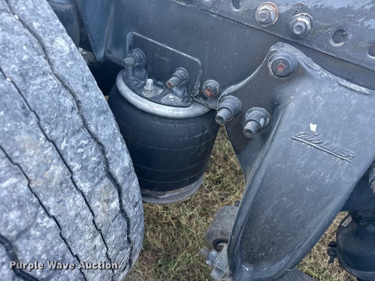 image for item DJ7766 2002 Freightliner Century Class semi truck