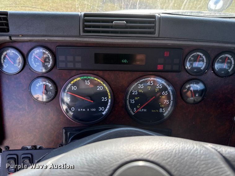 image for item DJ7766 2002 Freightliner Century Class semi truck