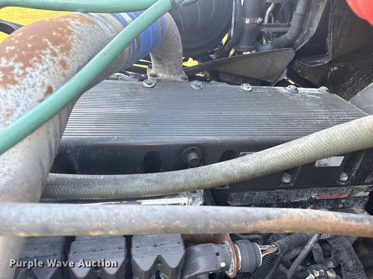 image for item DJ7766 2002 Freightliner Century Class semi truck