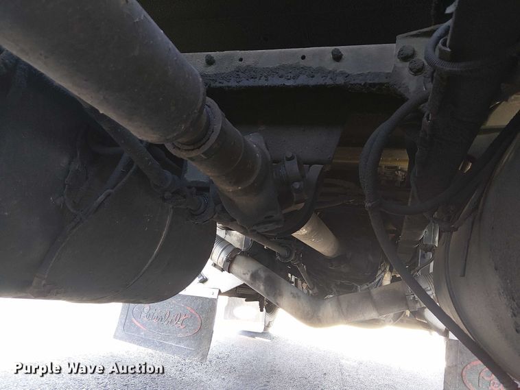 image for item DJ7857 1998 Peterbilt 379 semi truck