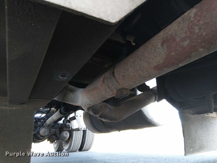 image for item DJ7857 1998 Peterbilt 379 semi truck