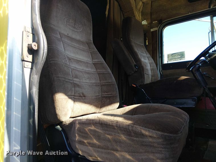 image for item DJ7857 1998 Peterbilt 379 semi truck