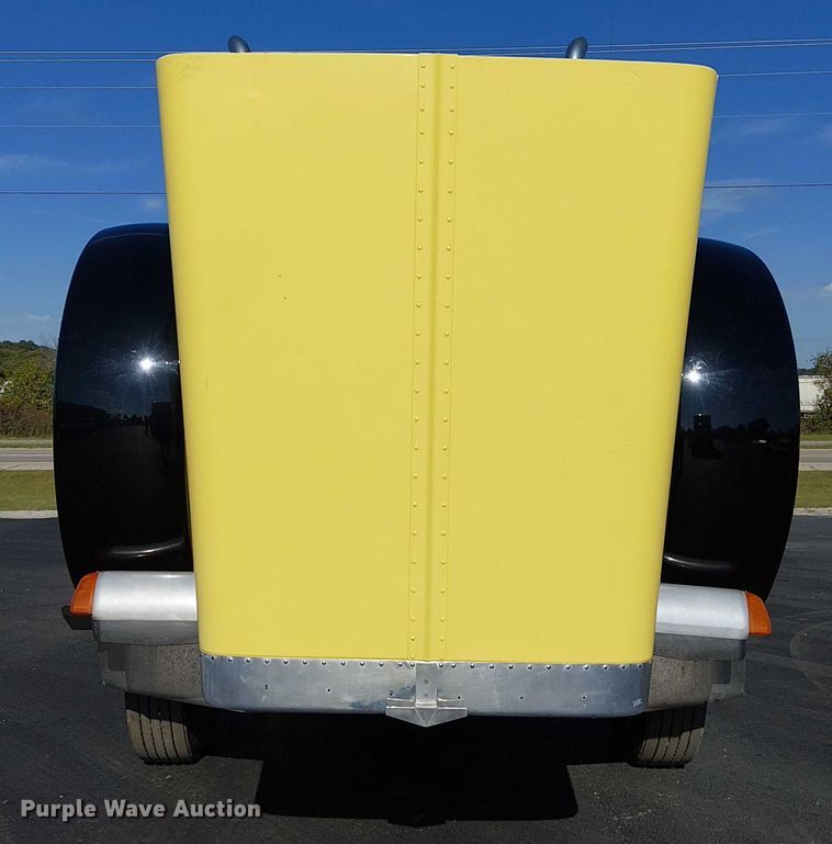 image for item DJ7857 1998 Peterbilt 379 semi truck