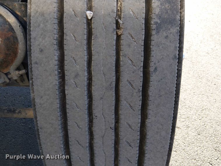 image for item DJ7857 1998 Peterbilt 379 semi truck