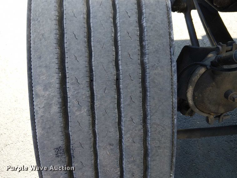 image for item DJ7857 1998 Peterbilt 379 semi truck