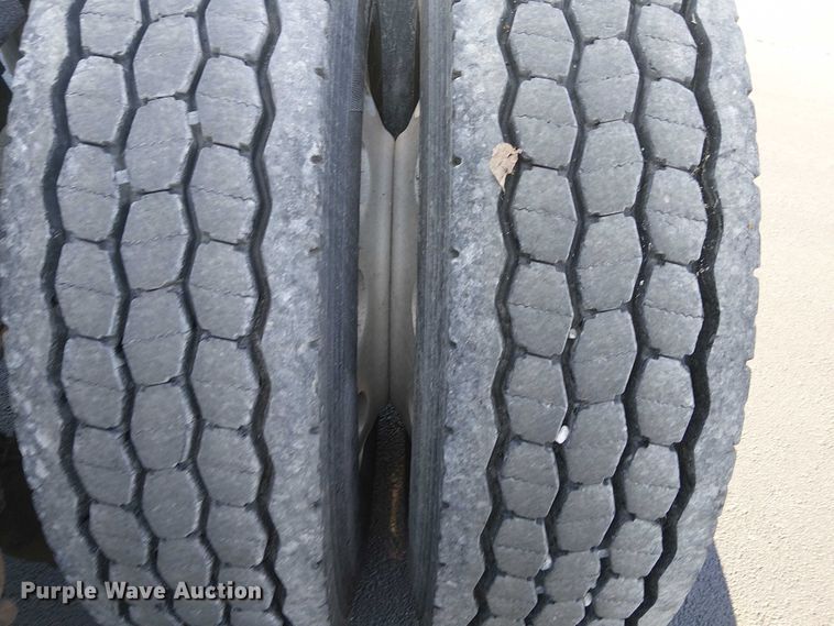 image for item DJ7857 1998 Peterbilt 379 semi truck