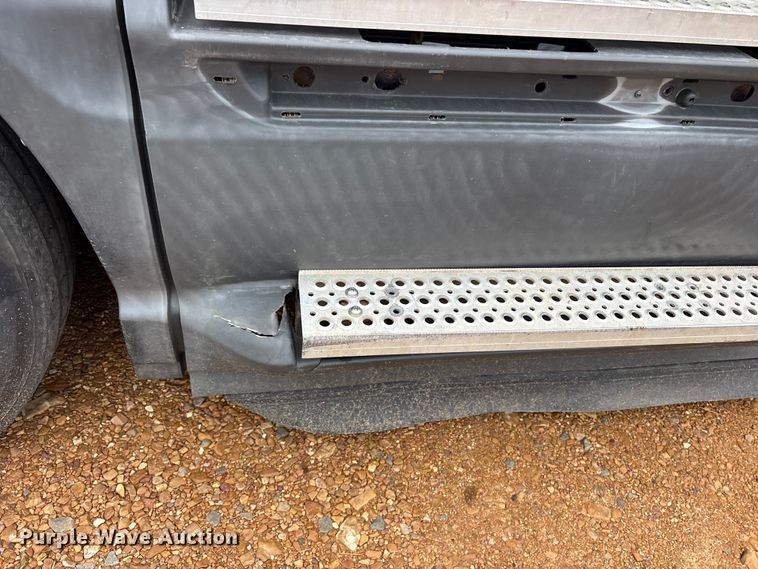 image for item DM1989 2014 International Prostar semi truck