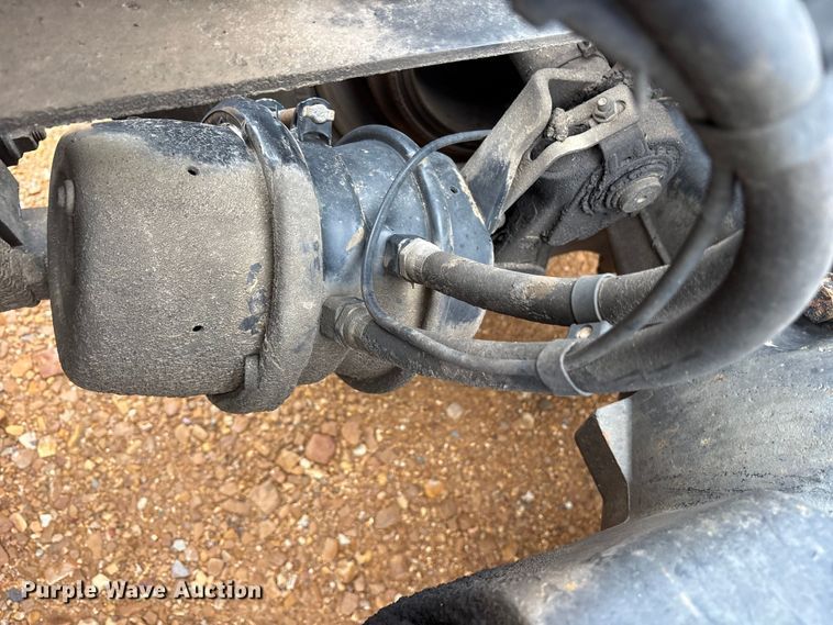 image for item DM1989 2014 International Prostar semi truck