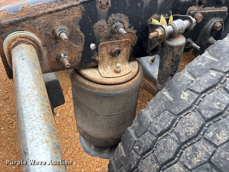 image for item DM1989 2014 International Prostar semi truck