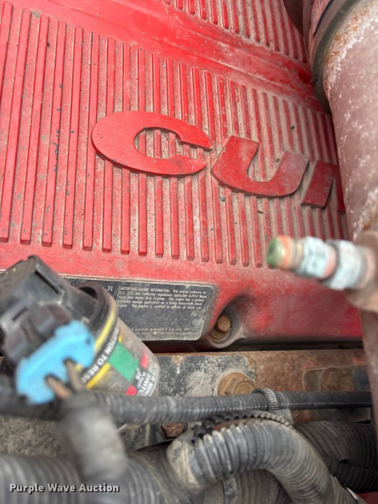 image for item DM1989 2014 International Prostar semi truck