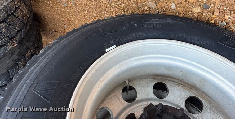 image for item DM1989 2014 International Prostar semi truck