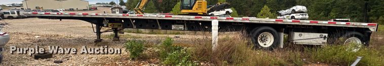 image for item DO2273 2000 Transcraft Eagle W2 flatbed trailer