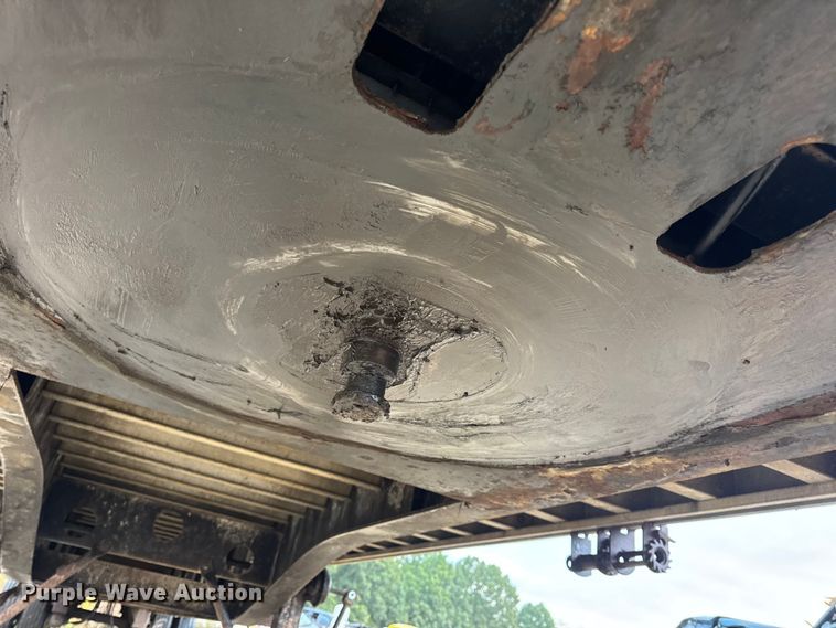 image for item DO2273 2000 Transcraft Eagle W2 flatbed trailer