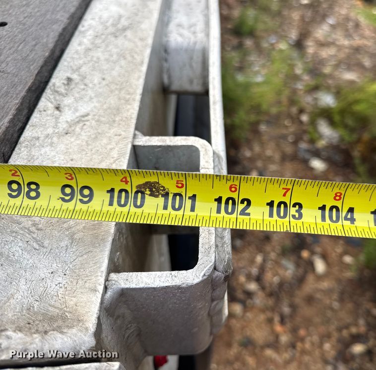 image for item DO2273 2000 Transcraft Eagle W2 flatbed trailer