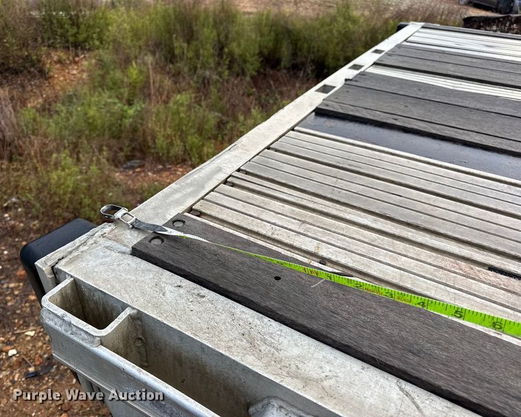 image for item DO2273 2000 Transcraft Eagle W2 flatbed trailer