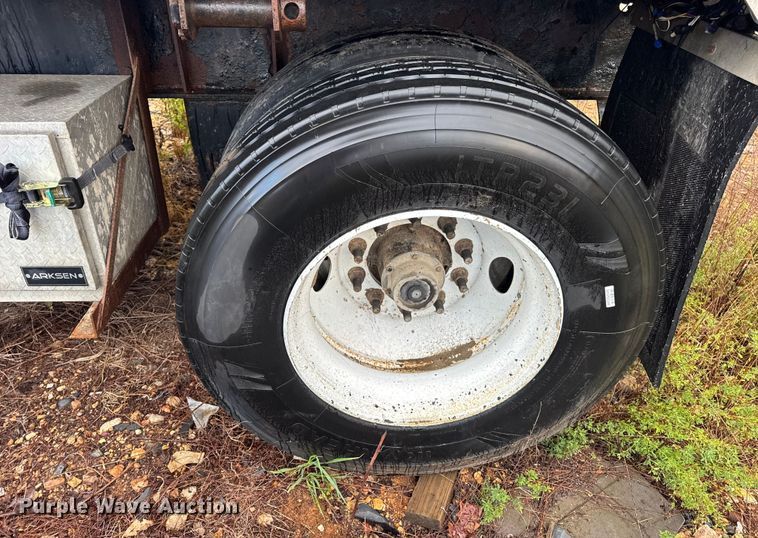 image for item DO2273 2000 Transcraft Eagle W2 flatbed trailer