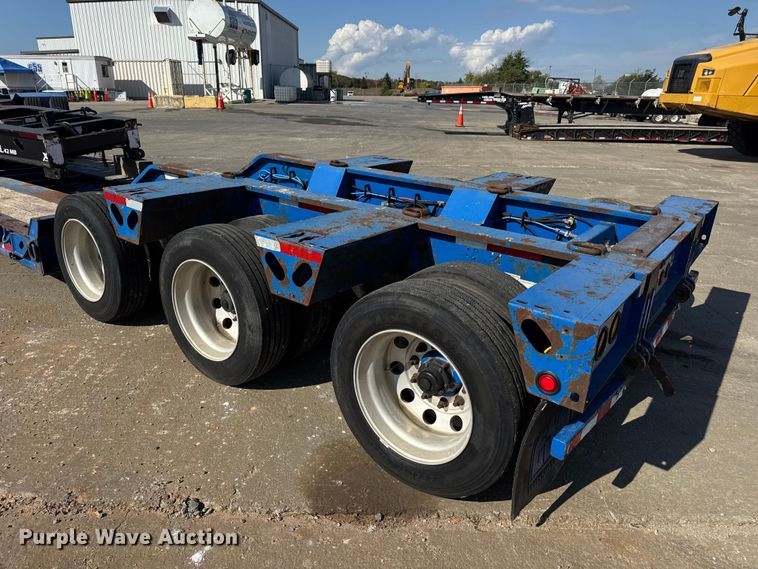 image for item DO2379 2018 XL Specialized Trailers  XL120HDG lowboy equipment trailer