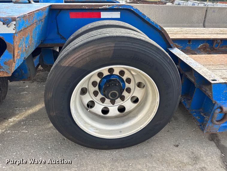 image for item DO2379 2018 XL Specialized Trailers  XL120HDG lowboy equipment trailer