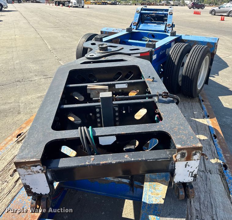 image for item DO2379 2018 XL Specialized Trailers  XL120HDG lowboy equipment trailer