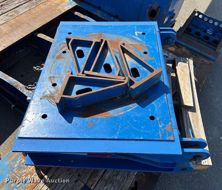 image for item DO2379 2018 XL Specialized Trailers  XL120HDG lowboy equipment trailer