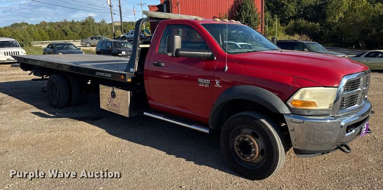 image for item DO2392 2012 Dodge Ram 5500 rollback truck